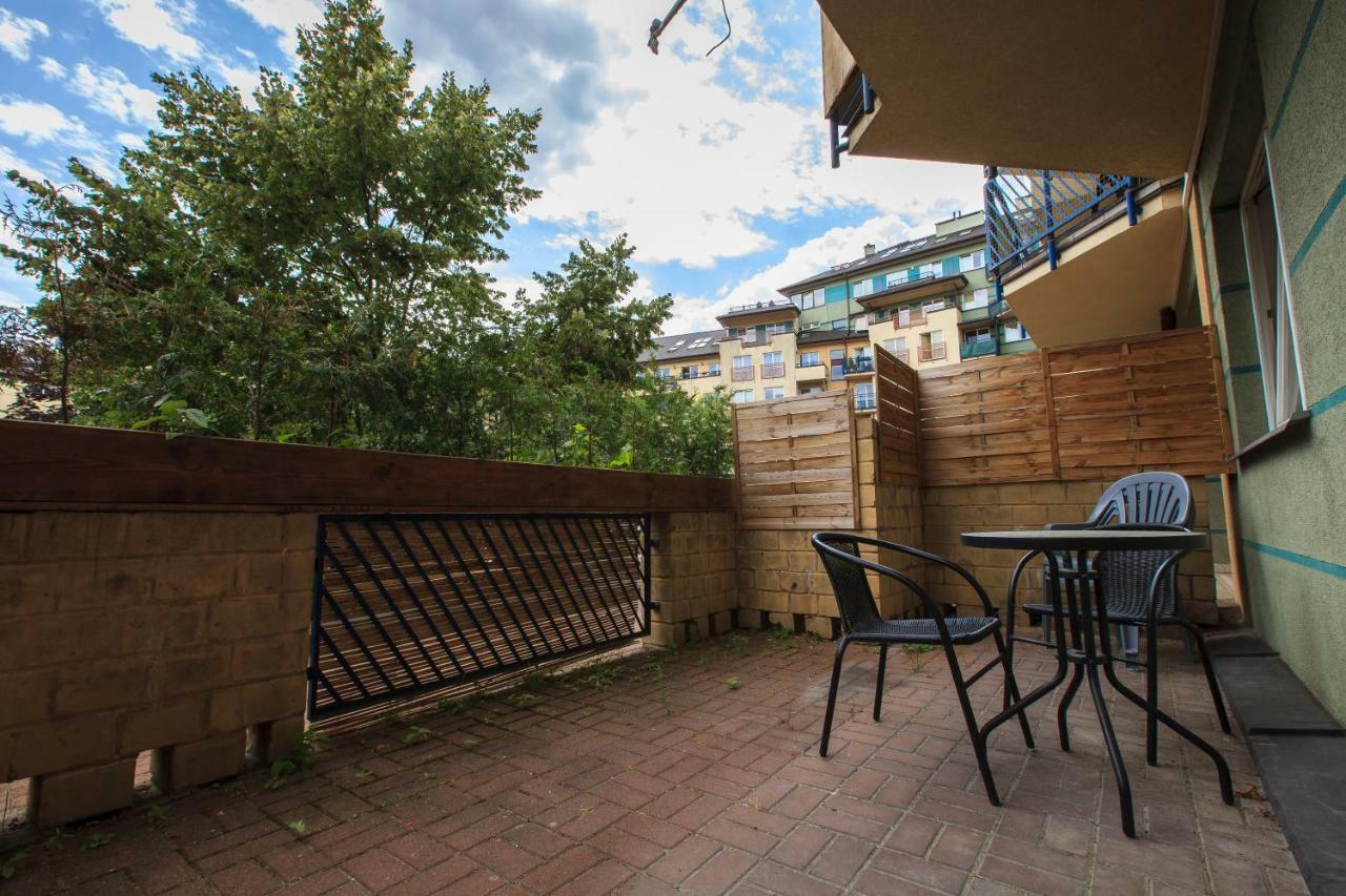 Green Kabaty Apartment 2 바르샤바 객실 사진